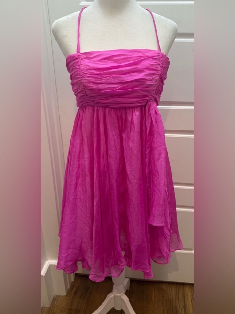 Alice + Olivia. Pink Silk Halter Party Dress. Size XS.